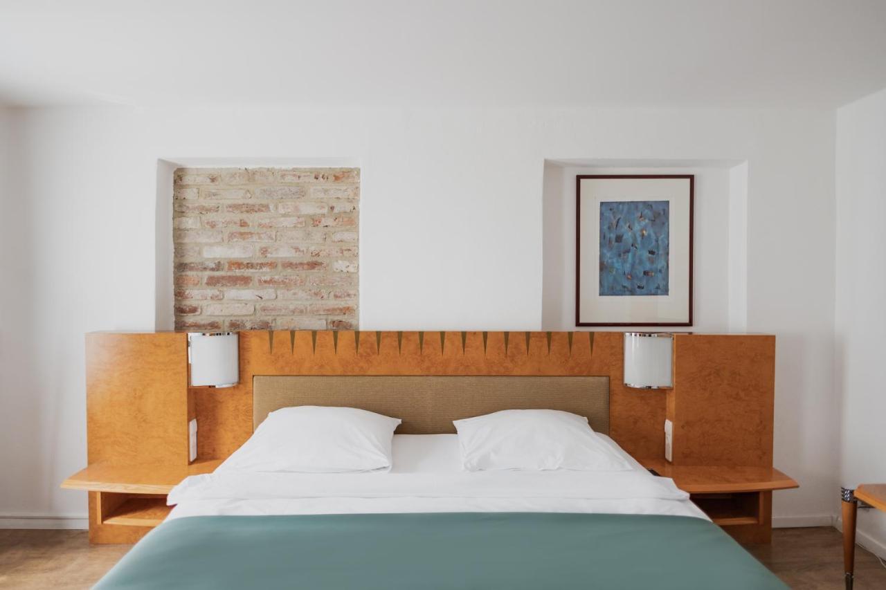 Hotel Cristallo ランツフート エクステリア 写真